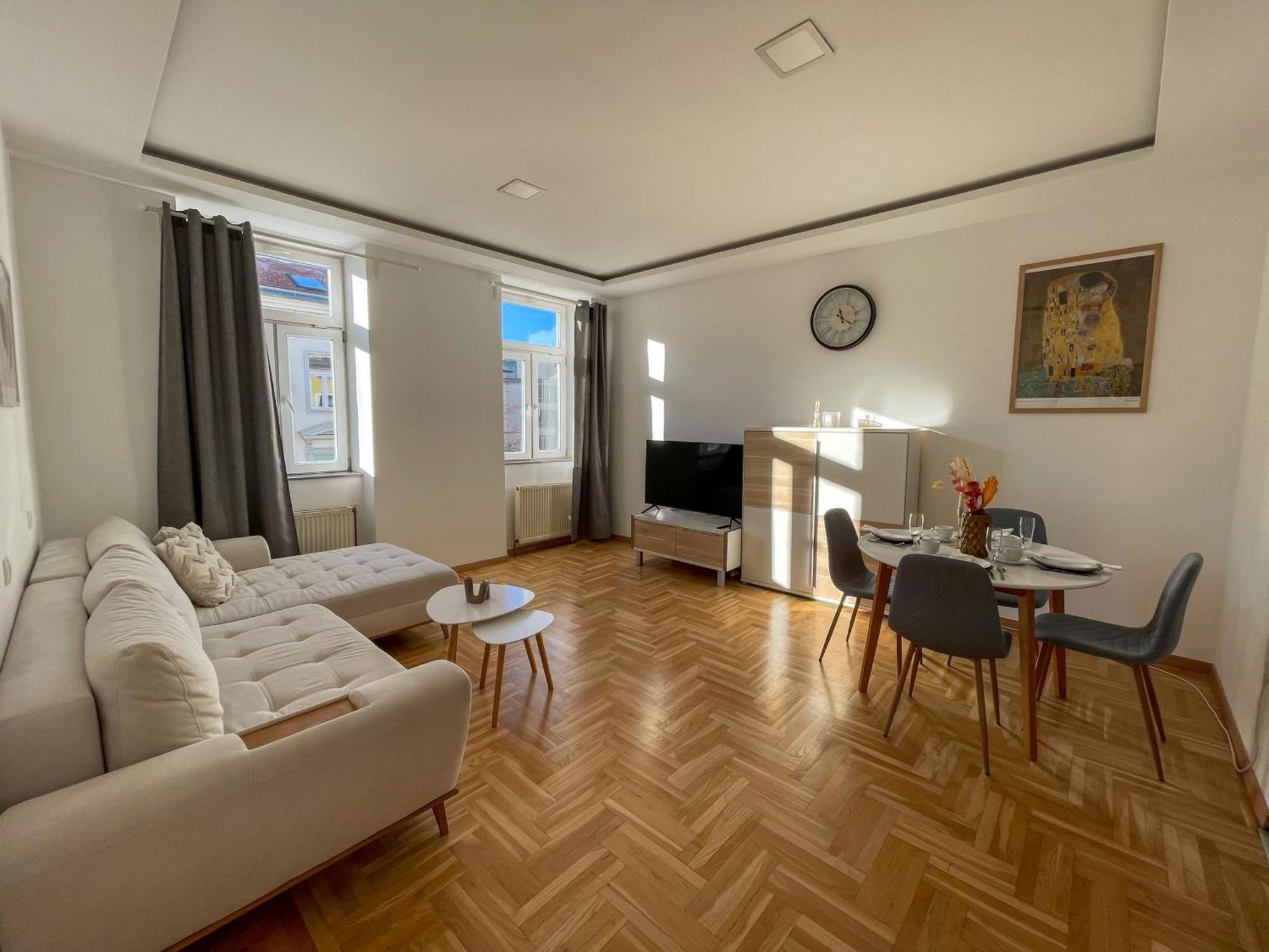 Schoene Eigentumswohnung Im 10 Bezirk Vienna Esterno foto