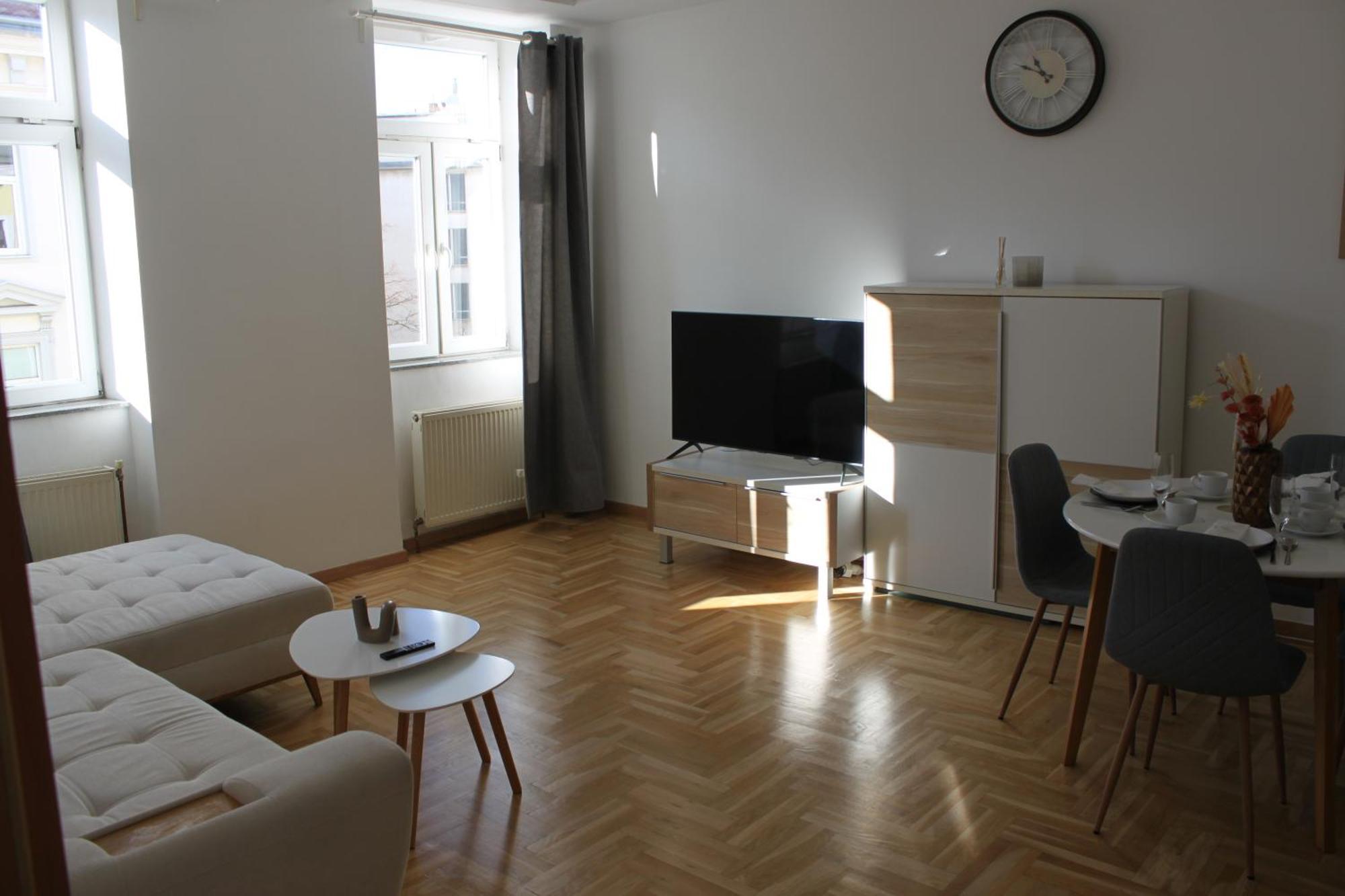 Schoene Eigentumswohnung Im 10 Bezirk Vienna Esterno foto